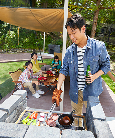 Outdoor BBQ Terrace | ひらかたパーク
